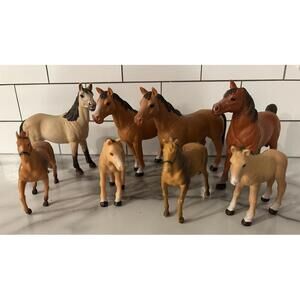 Tree House Kids Horses Set Of 8 Figures Animals 4” Moms Babies 3” Farm Barn